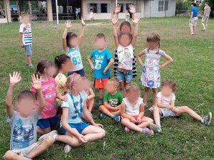 Bambini in cortile | Asili Riuniti di Cambiano e Gribaudi